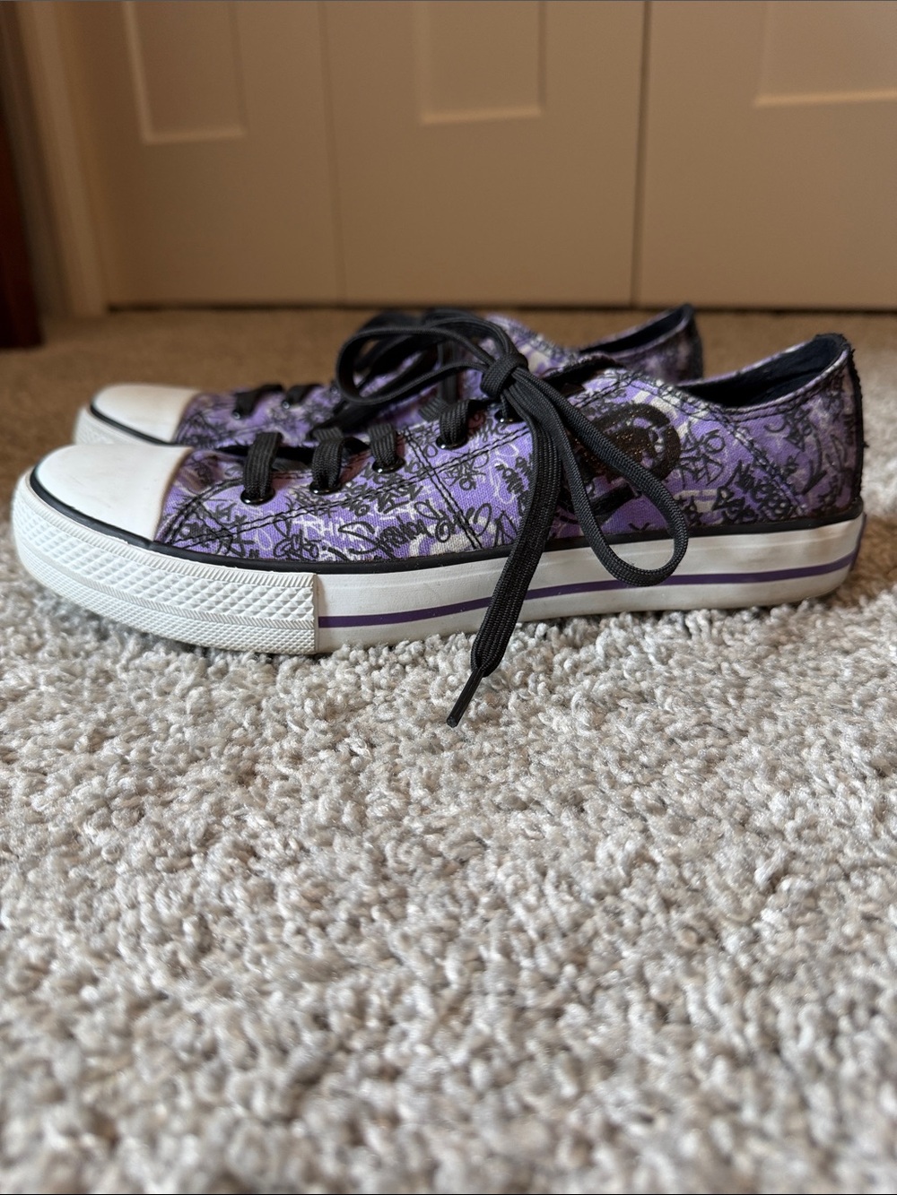 Red Brand Purple Low-Top Sneakers with Black Details
